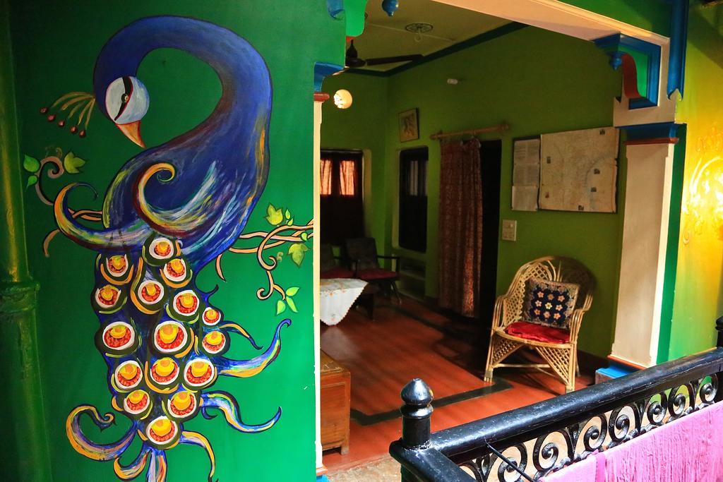 Ferienwohnung Ram Bhawan Residency Varanasi Zimmer foto