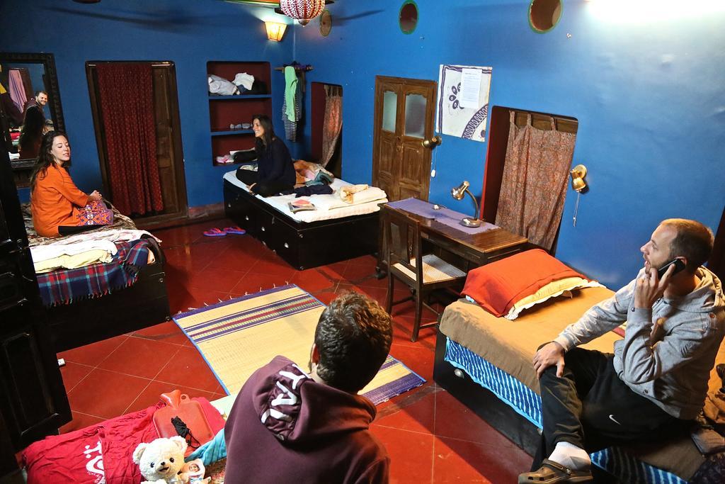 Ferienwohnung Ram Bhawan Residency Varanasi Zimmer foto