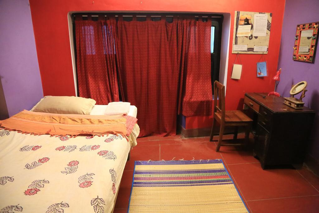 Ferienwohnung Ram Bhawan Residency Varanasi Zimmer foto